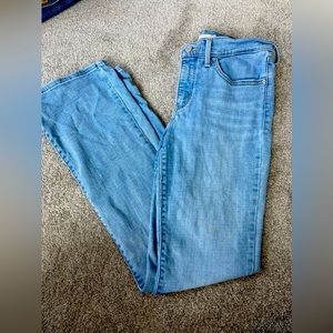 LEVI JEANS